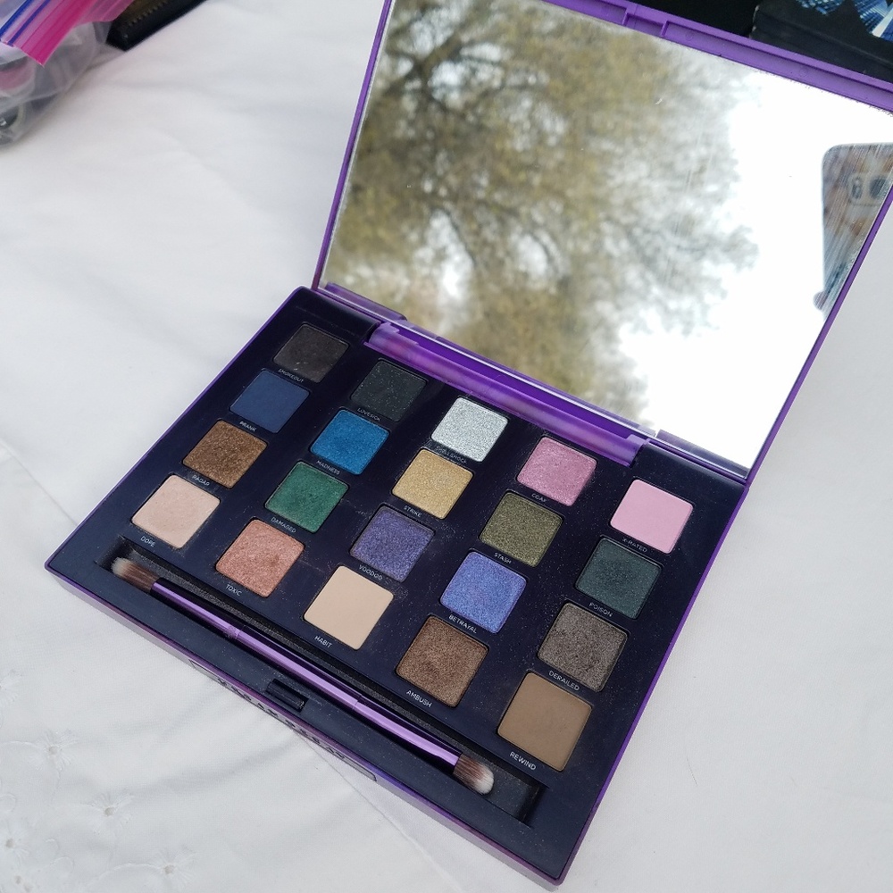 Vice 2 by Urban Decay